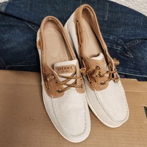 Sperry Sneakers